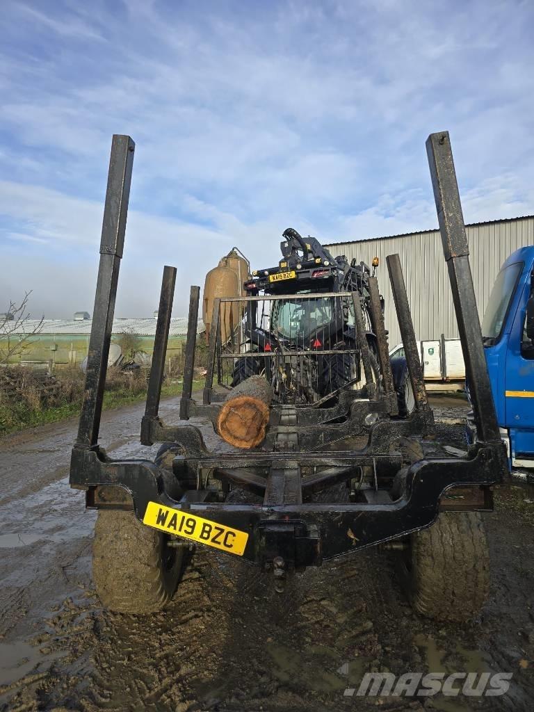 Valtra N 154 Traktoren