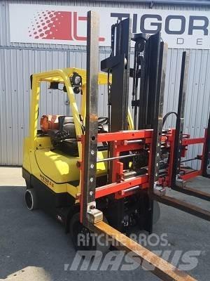 Hyster S 35 FT Gas Stapler