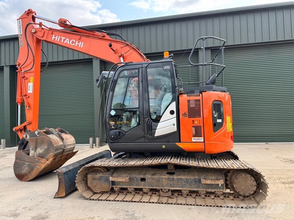 Hitachi ZX 135USBL-6 Raupenbagger