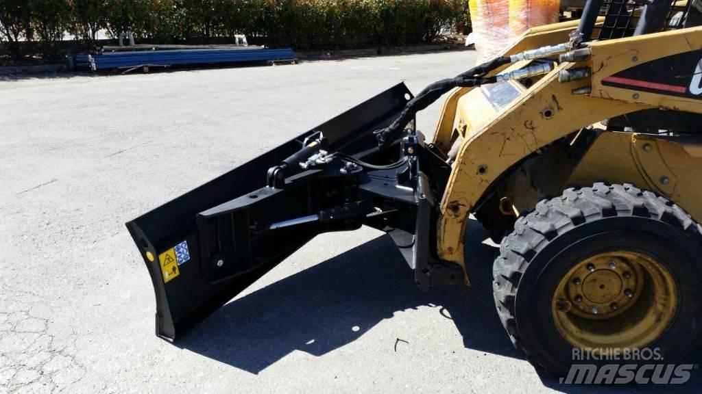 M3 Tilt dozer blade Sonstige Flurförderzeuge