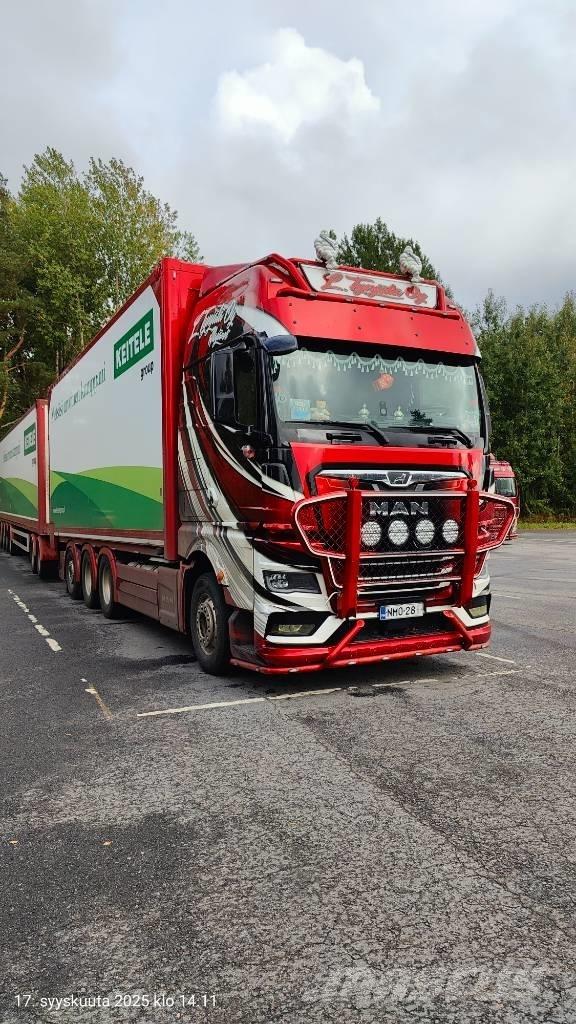MAN TGX 15.2 Holztransportanhänger