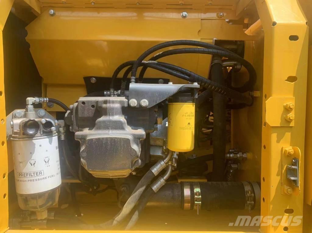 Komatsu PC 200-8 Midibagger  7t - 12t