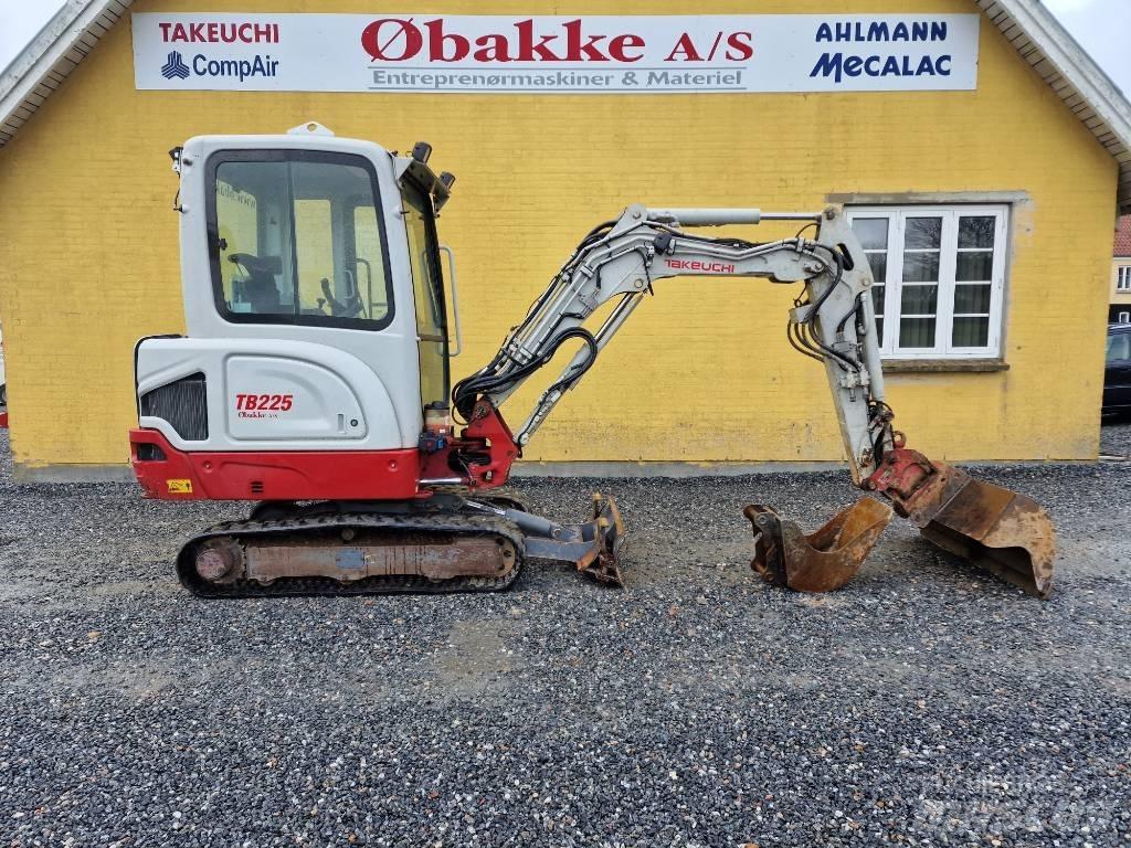 Takeuchi TB225 Minibagger < 7t