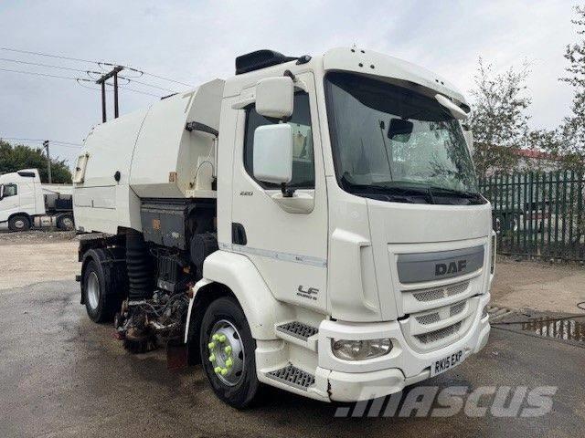 DAF LF 220 Kehrmaschine