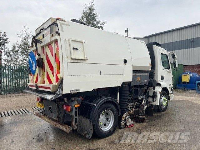 DAF LF 220 Kehrmaschine