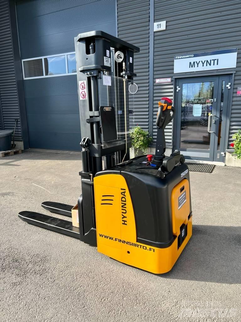 Hyundai 15ESR Selbstfahrstapler
