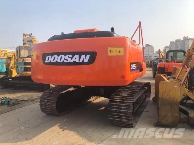 Doosan DH 225 LC-9 Raupenbagger