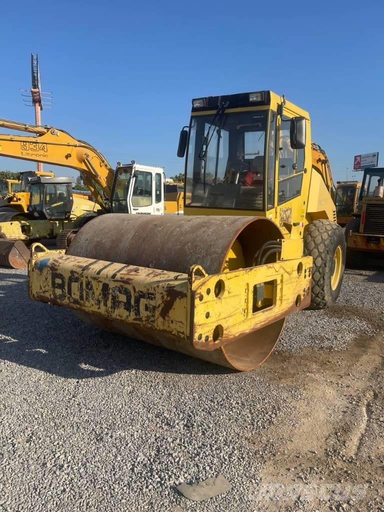 Bomag BW 213 D-3 Walzenzüge