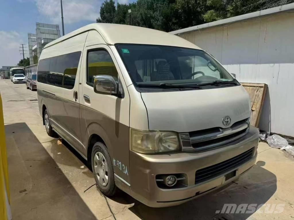 Toyota Hiace Minibusse