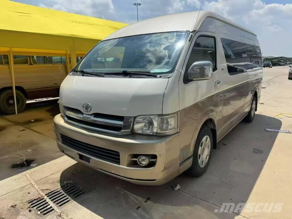 Toyota Hiace Minibusse