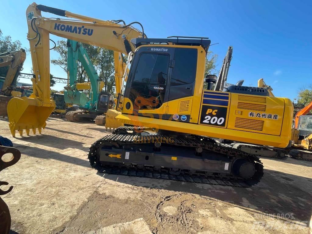 Komatsu PC 200-8 Raupenbagger