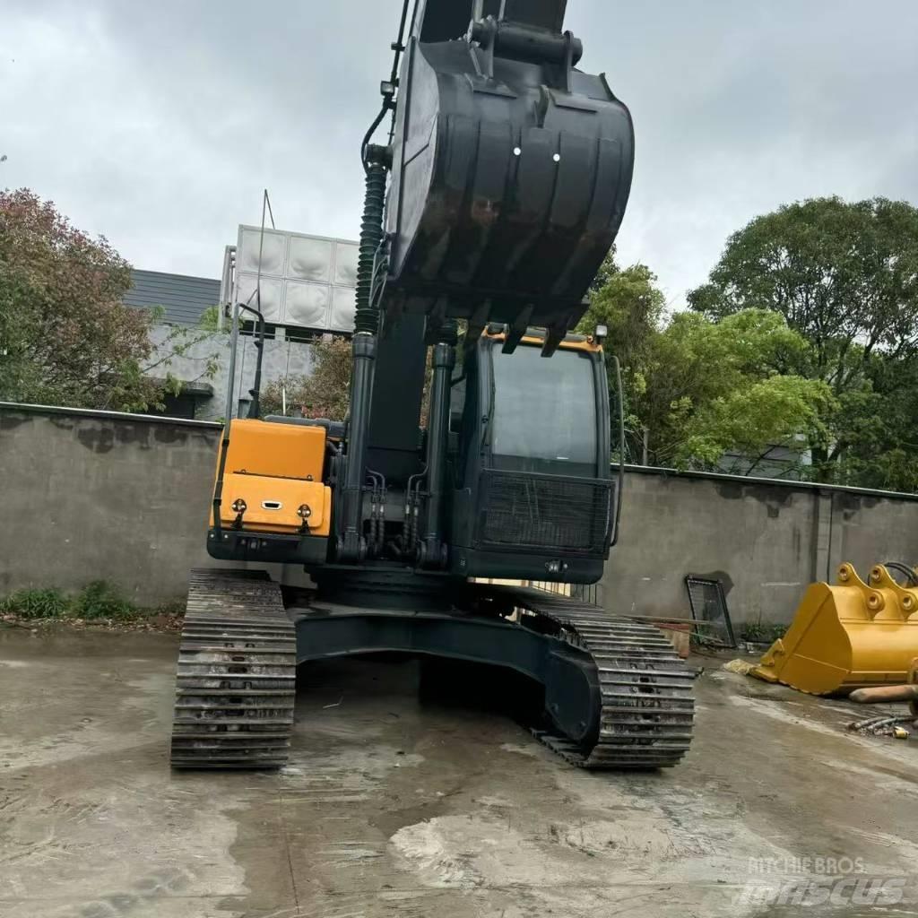 Hyundai R220LC-9S Raupenbagger