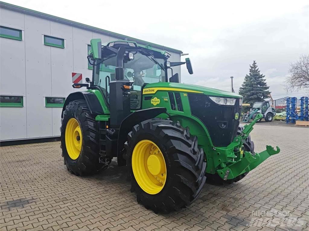 John Deere 7R 330 Traktoren