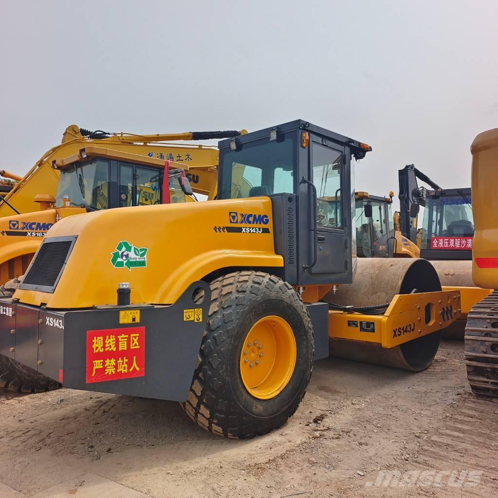 XCMG XS143 J Walzenzüge