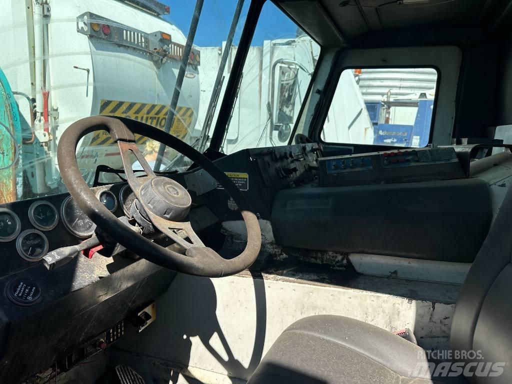 Mack LE Müllwagen