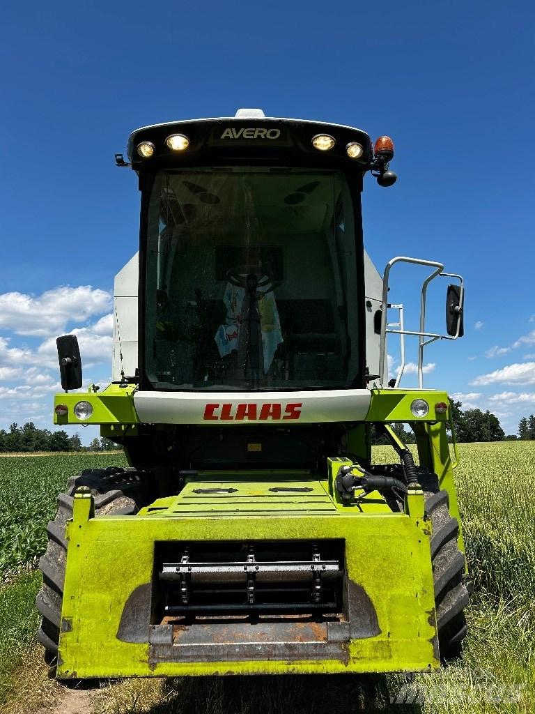 CLAAS Avero 240 Mähdrescher