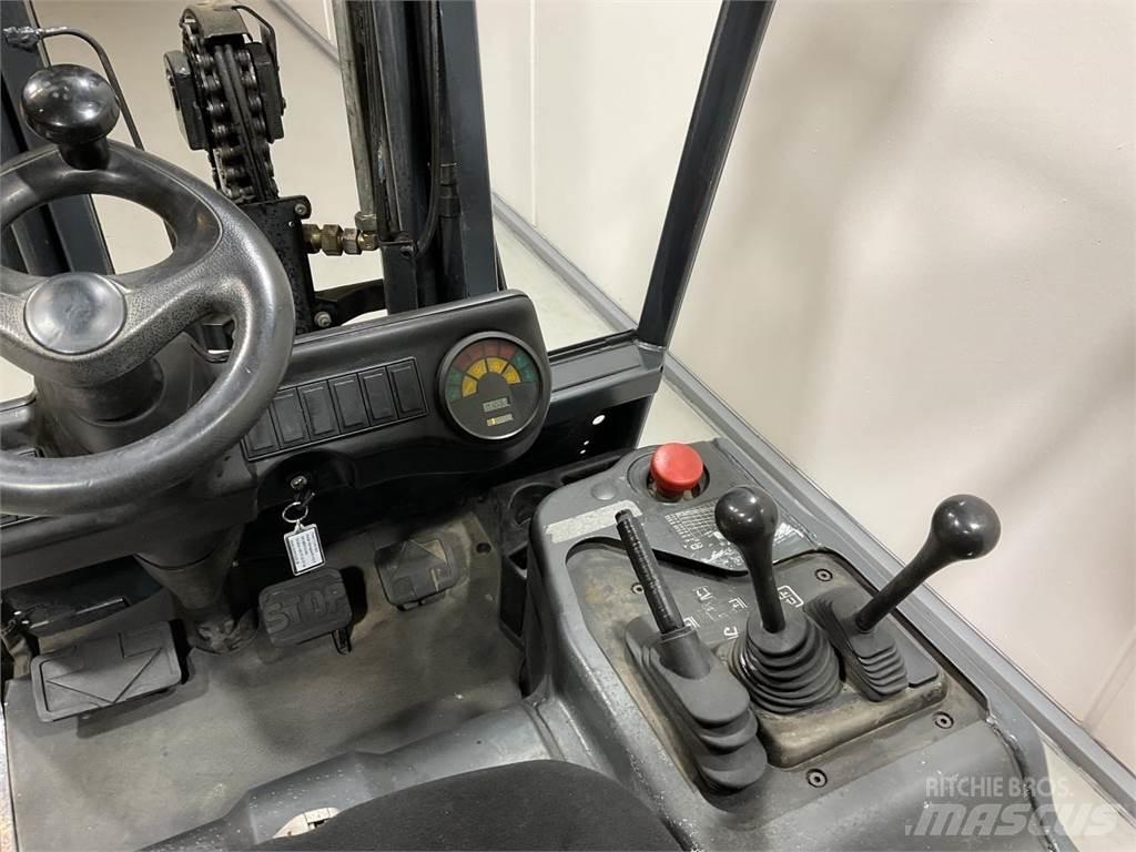 Linde E16 Elektro Stapler