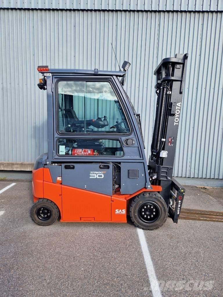 Toyota 8 FBMKT 30 Elektro Stapler