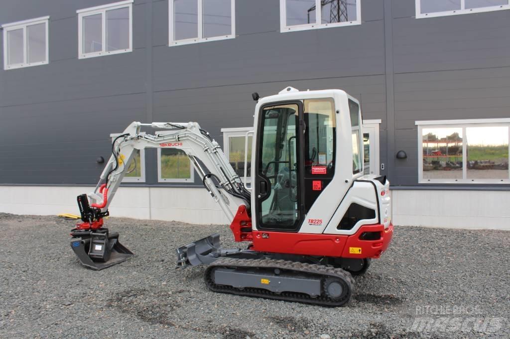 Takeuchi TB 225 Minibagger < 7t