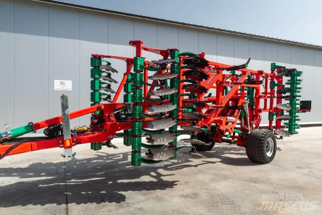 Agro-Masz Grizzly X4 Grubber