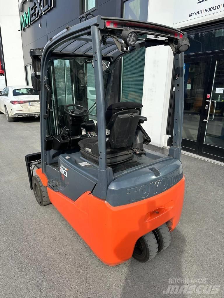 Toyota 8FBE20T Elektro Stapler