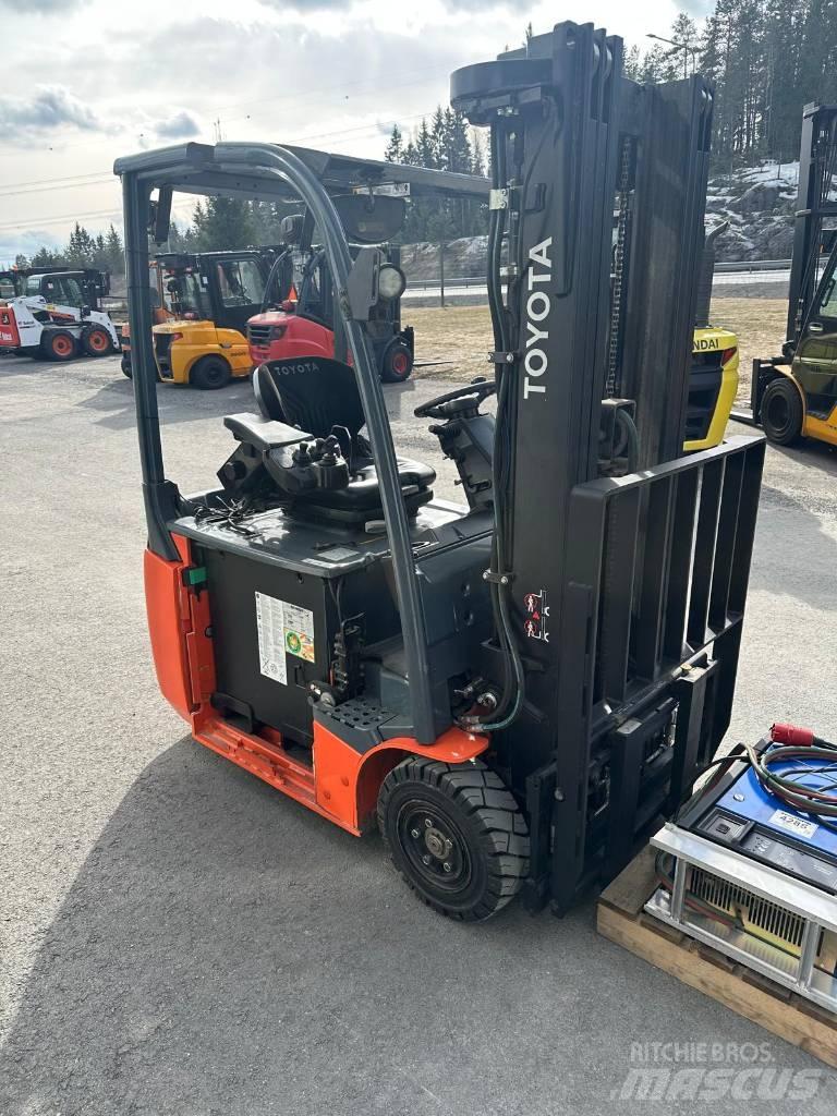 Toyota 8FBEK18T Elektro Stapler