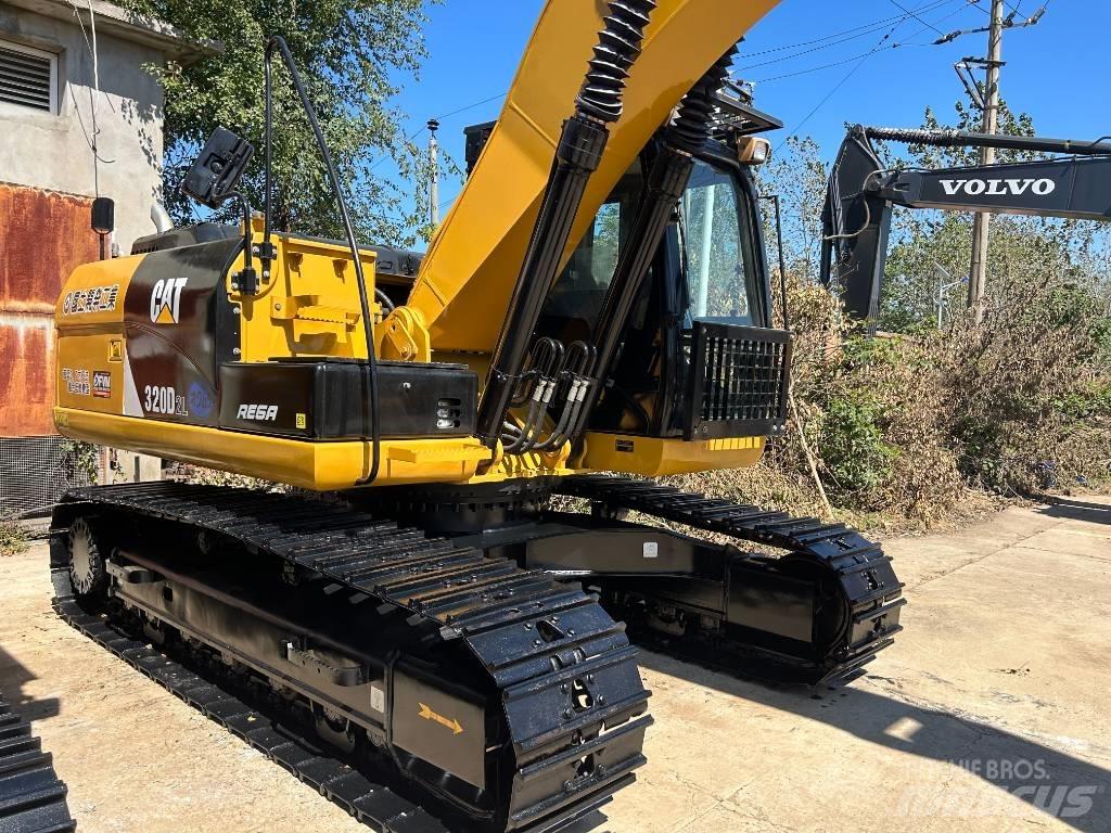 CAT 320D2L Raupenbagger