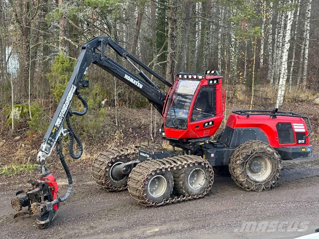 Komatsu 911 Harvester