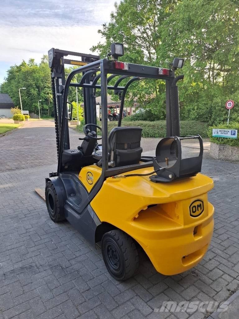 OM XG30 Heftruck Gas Stapler