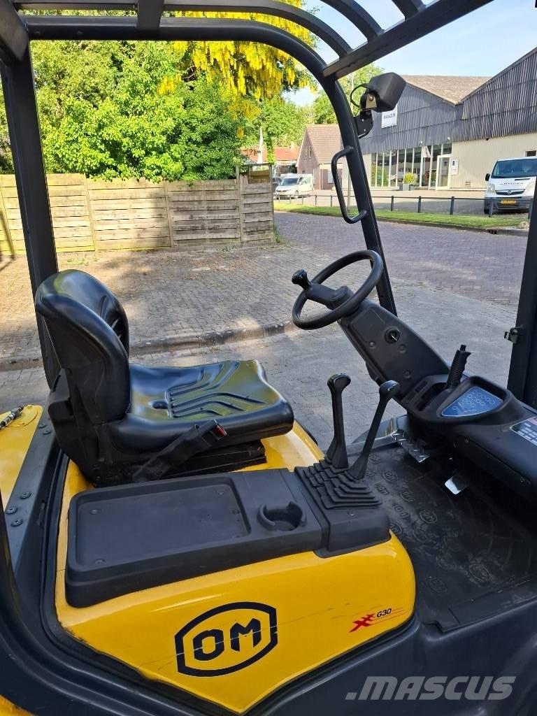 OM XG30 Heftruck Gas Stapler