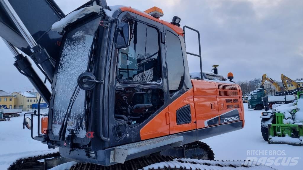 Doosan DX 255 LC-5 Raupenbagger