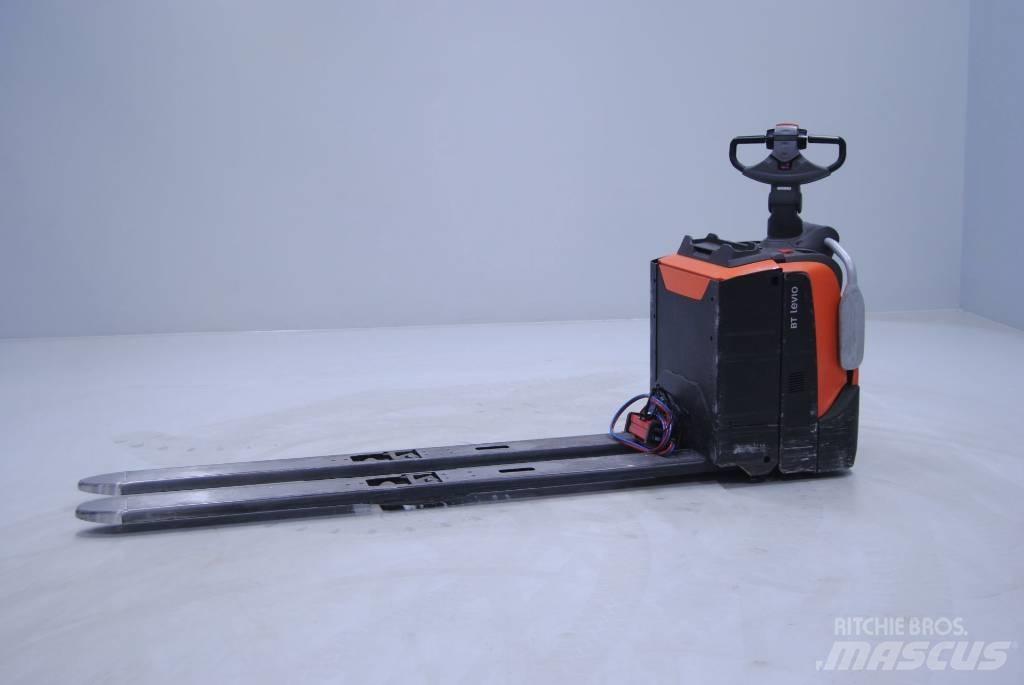 Toyota LPE200 Gabelstapler mit Fahrerstand