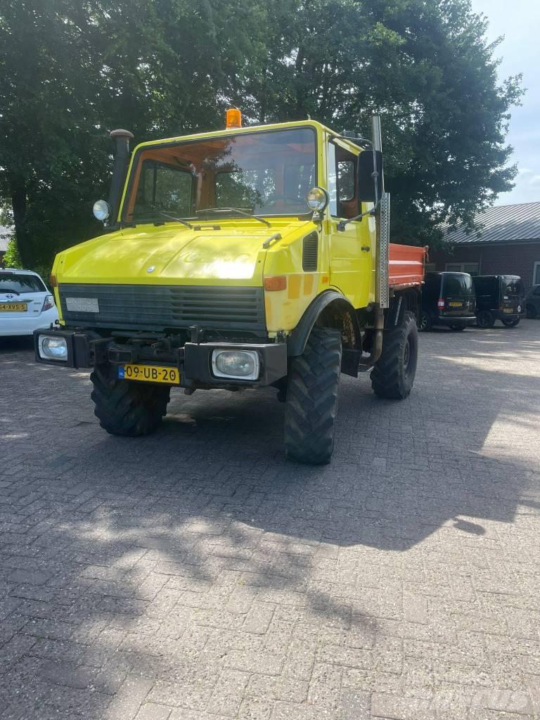 Unimog U1000 424 Traktoren