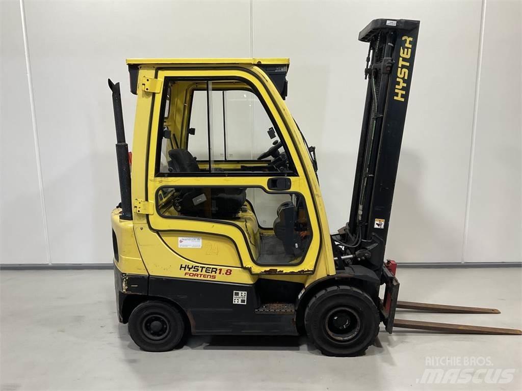 Hyster 1.8FT Gas Stapler
