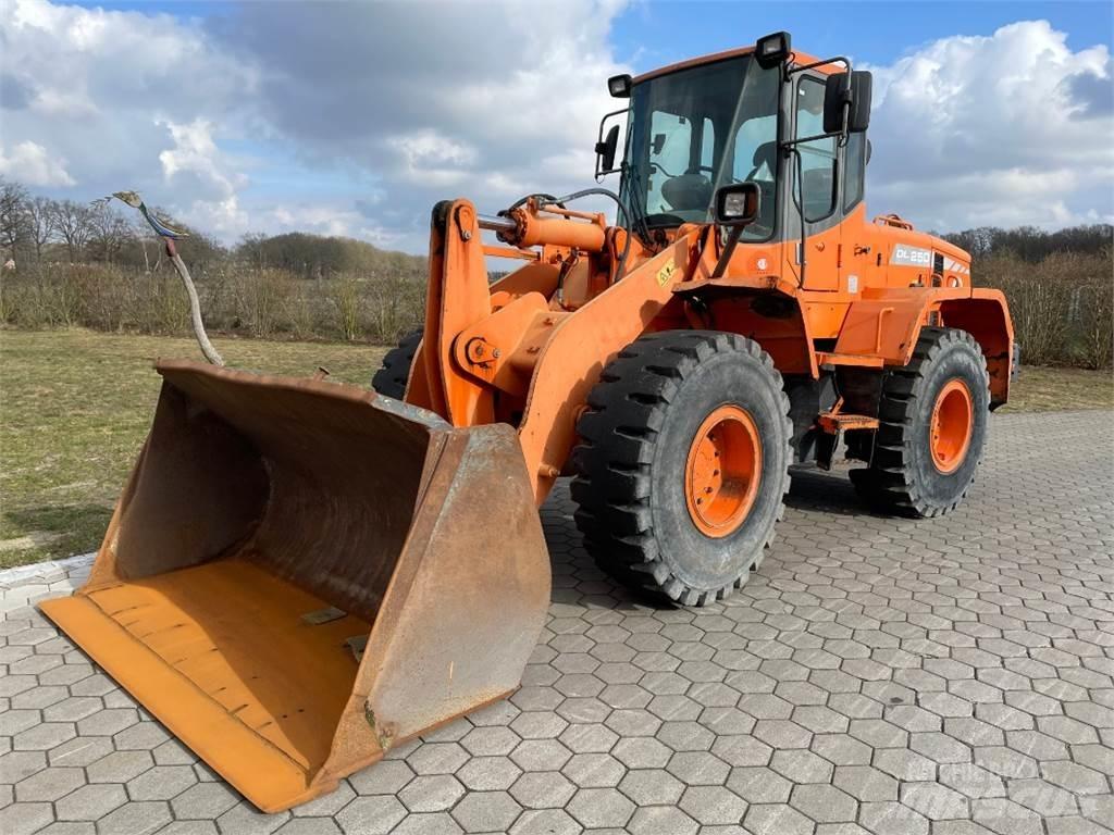 Doosan DL250 Radlader