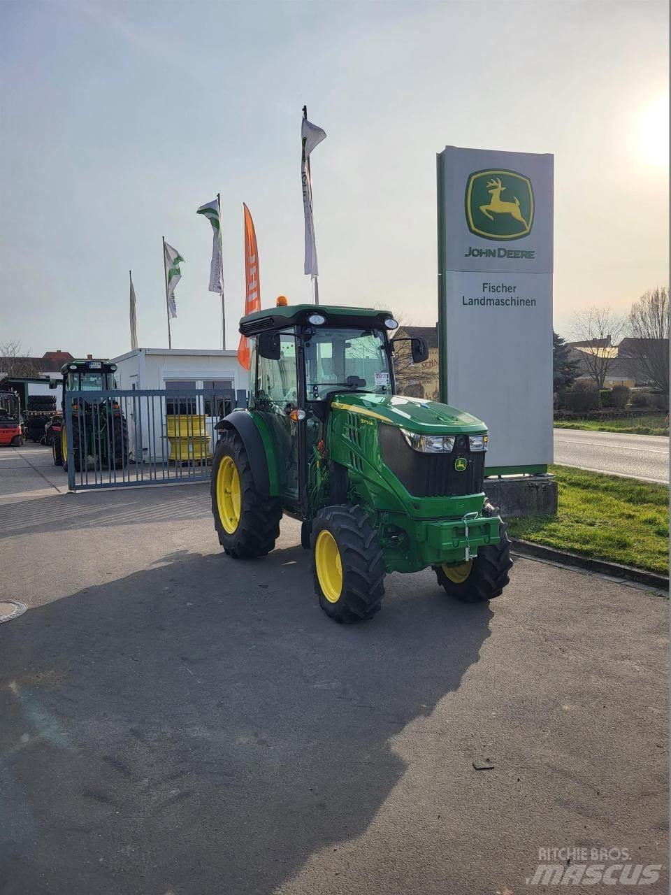 John Deere 5075GN Traktoren