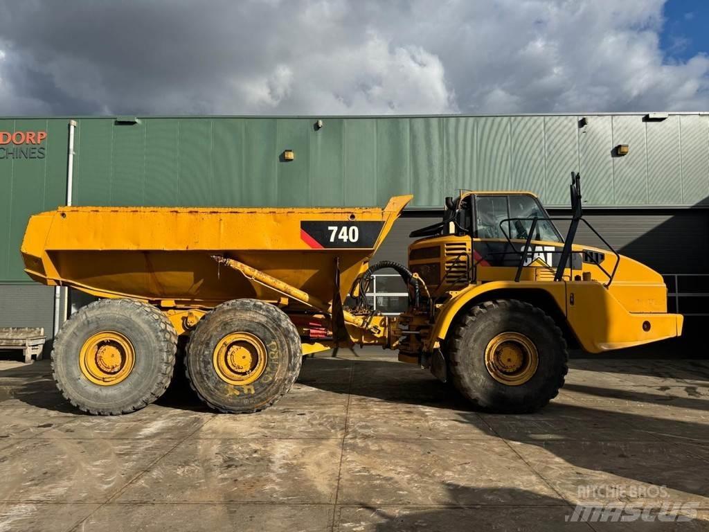 CAT 740 Minidumper