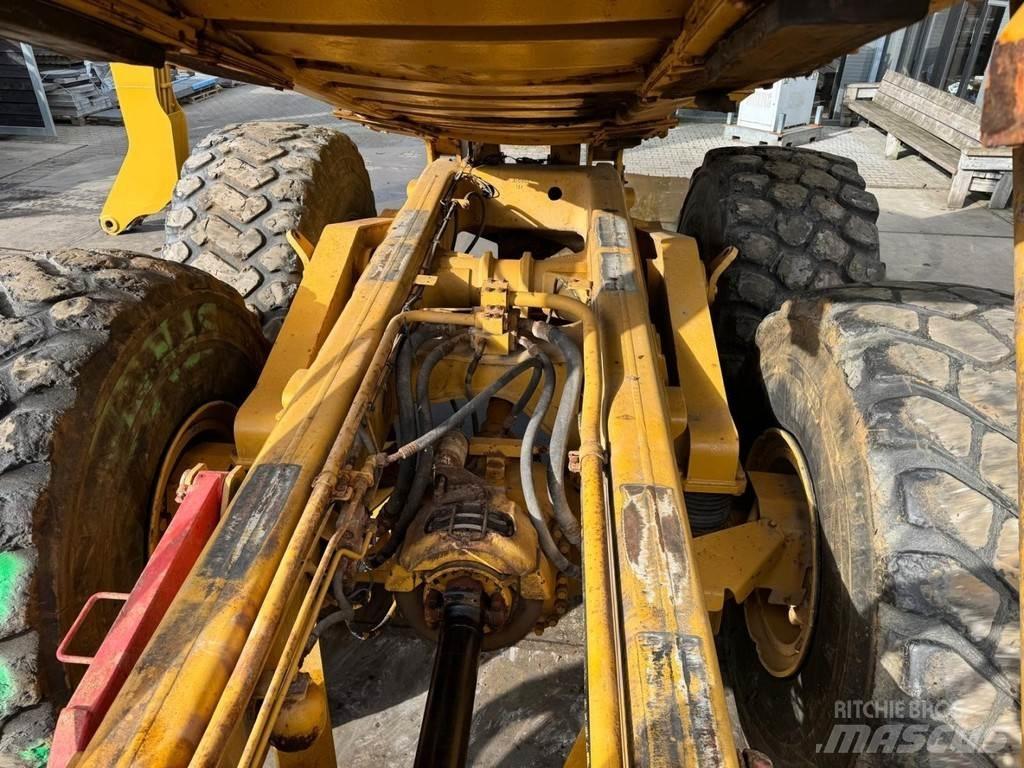 CAT 740 Minidumper