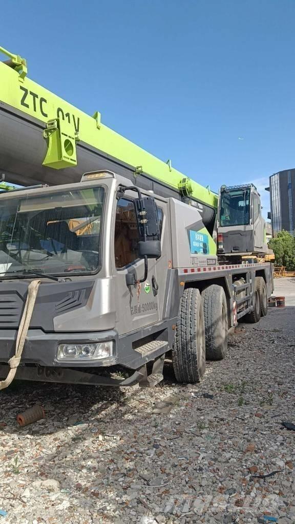 Zoomlion ZTC800 All-Terrain-Krane