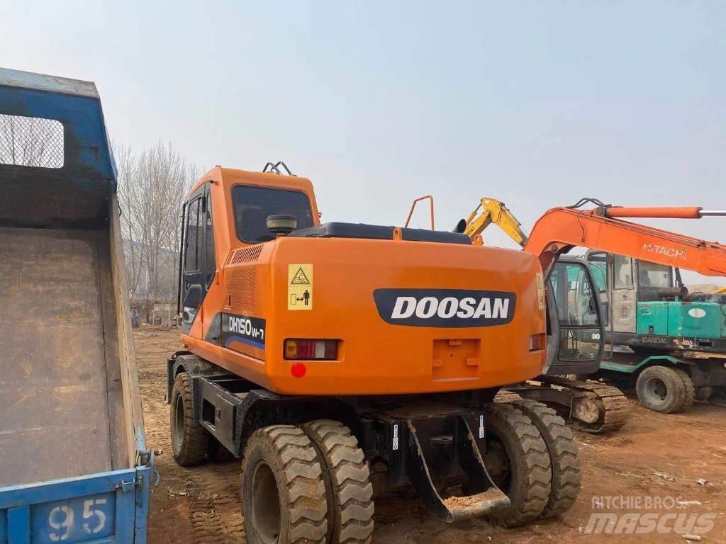 Doosan DH 150W Mobilbagger