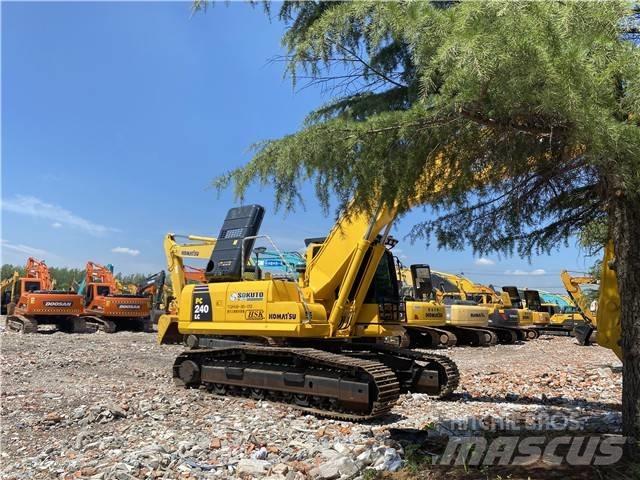 Komatsu PC240-8 Raupenbagger