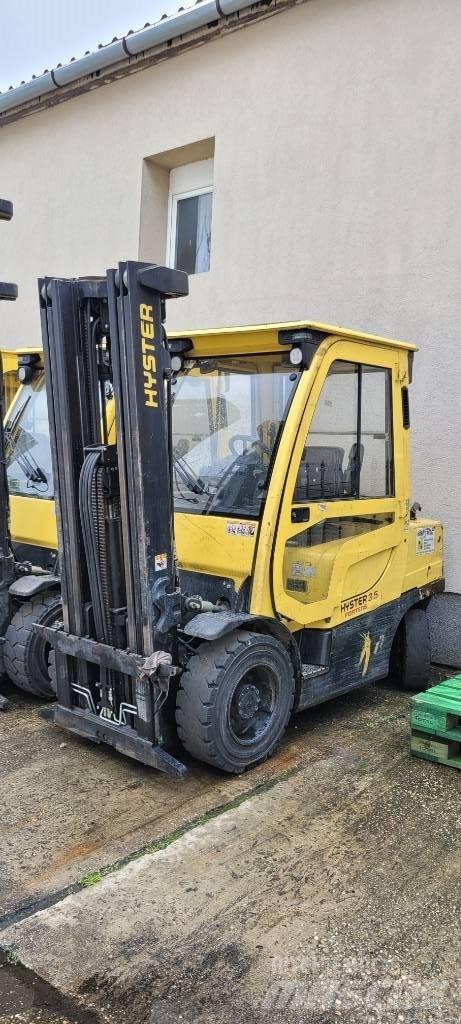 Hyster H 3.50 FT Gas Stapler