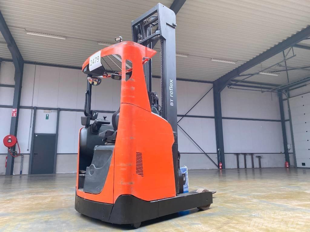 Toyota RRE140H Schubmaststapler