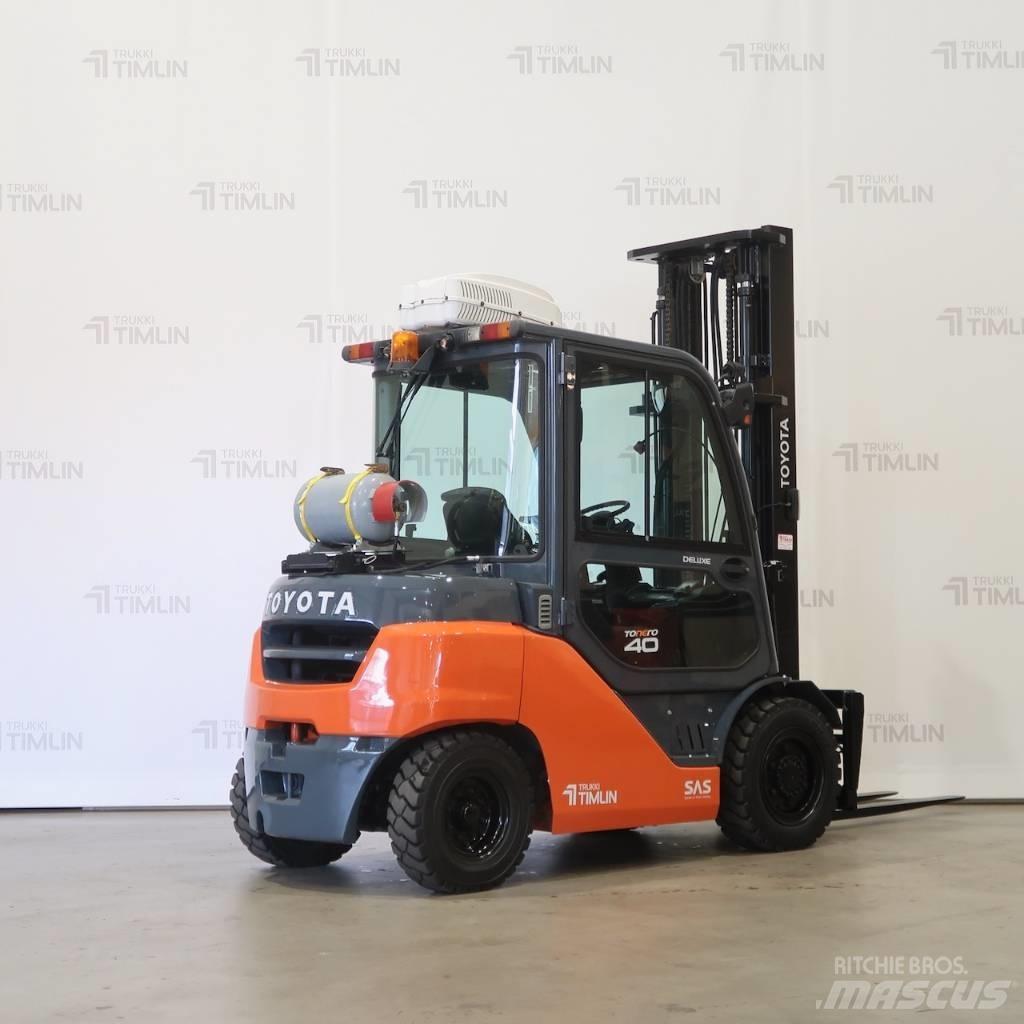 Toyota 8FG35N Gas Stapler