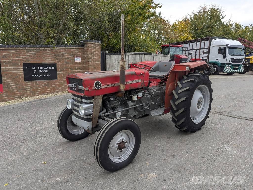 Massey Ferguson 135 Traktoren