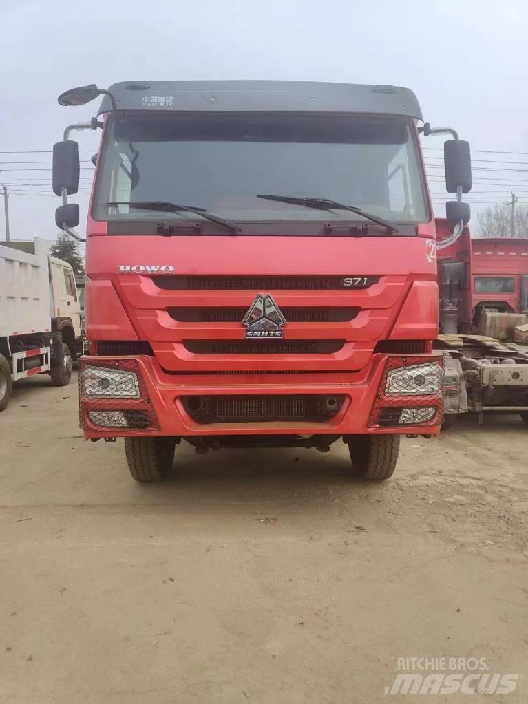 Howo 371 Dumper - Knickgelenk