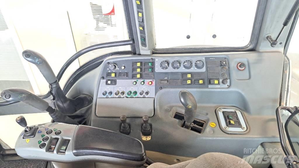 Valtra M 130 Traktoren