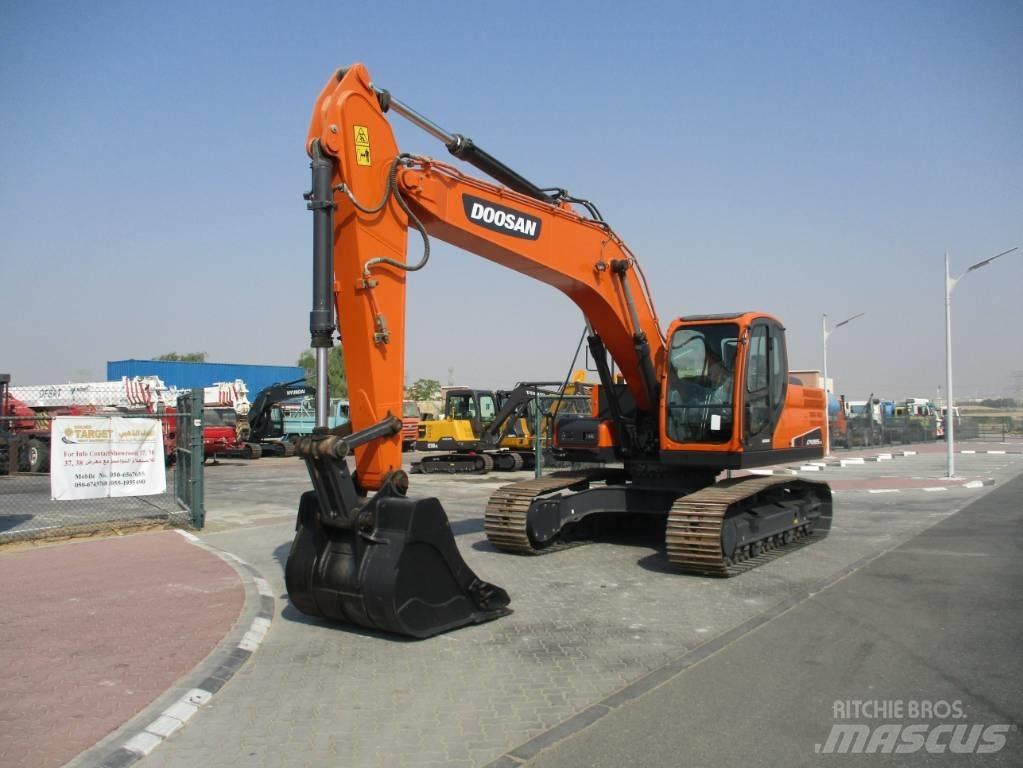 Doosan DX 225 LCA Raupenbagger
