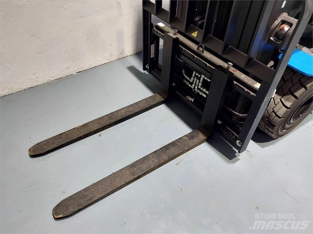  SEF25C Elektro Stapler