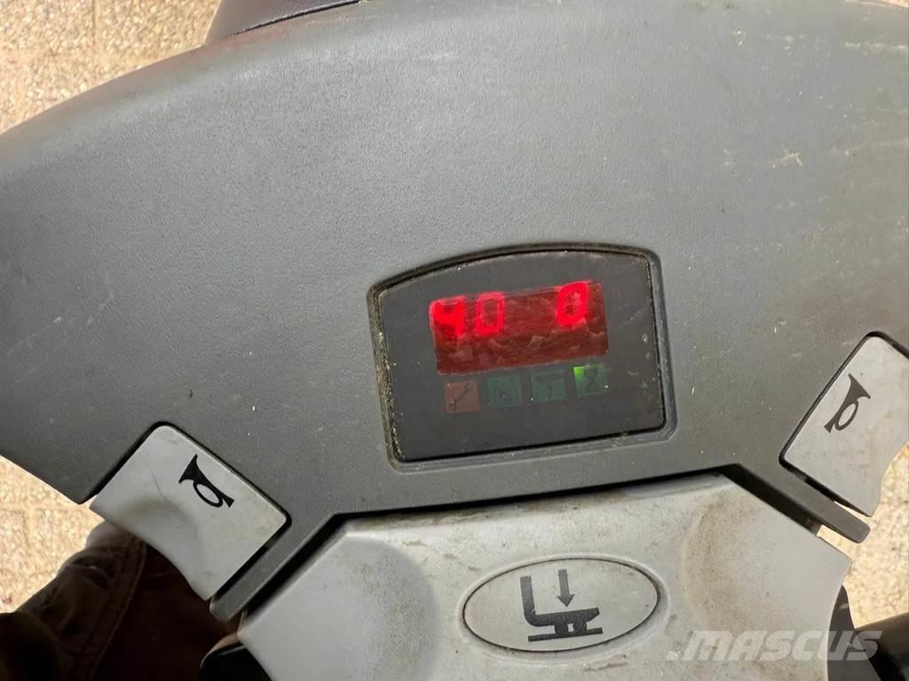 BT SWE200D Deichselstapler